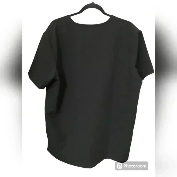 Figs men's black scrub set (large top/medium bottoms) - Picture 12 of 16